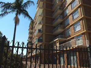 3 Bed Flat in Rietfontein