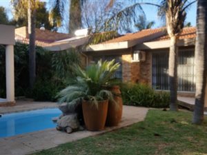 3 Bed House in Sunward Park