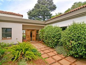 4 Bed House in Oriel