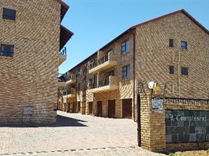 2 Bed Apartment in Florida North