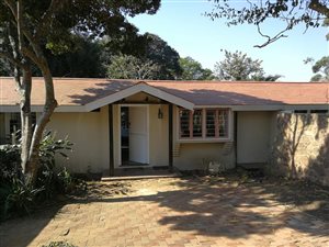 4 Bed House in Cowies Hill