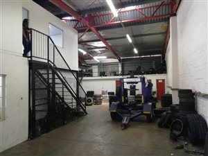 284 m² Commercial space in Pinetown Central