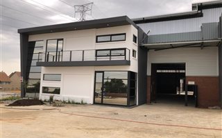 1000 m² Industrial space in Louwlardia