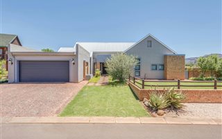 3 Bedroom House in The Coves