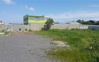 1476 m² Land available in Ottery