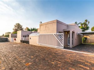 1 Bed Townhouse in Strubens Valley