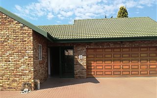 3 Bedroom Townhouse in Baillie Park