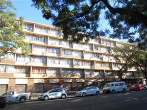 1.5 Bed Apartment in Pretoria Central