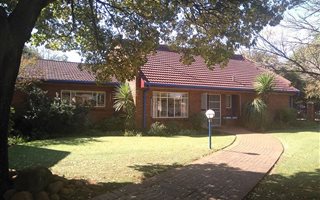 5 Bedroom House in Mooivallei Park