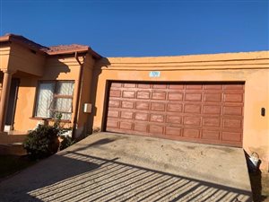 4 Bed House in Cosmo City