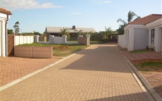 270 m² Land available in Riversdale