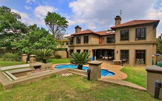 4 Bedroom House in Dainfern Valley