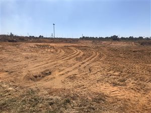 1100 m² Land available in Aqua Vista