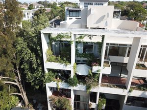3 Bed Apartment in Claremont Upper