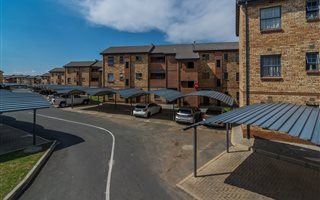 2 Bedroom Apartment in Halfway House