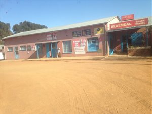 Retail space in Bloemdal