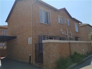 2 Bedroom Apartment in Strubens Valley