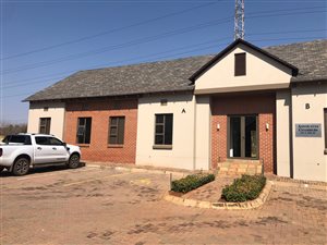 145 m² Office Space in Eldoraigne