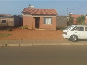 2 Bed House in Lehae