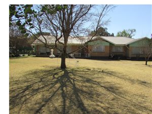 2 ha Farm in Hillside AH