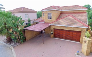 4 Bedroom Townhouse in Edenglen