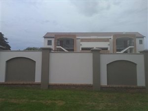 2 Bed Apartment in Montana Gardens