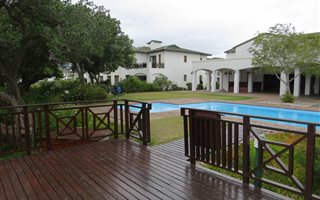 2 Bedroom Simplex in Keurboomstrand