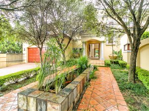 4 Bed House in Dainfern Ridge