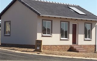 3 Bedroom House in Kya Sands