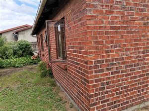 2 Bed House in Aquadene