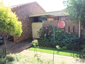2 Bed Townhouse in Val de Grace