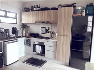 2 Bed Apartment in Dainfern