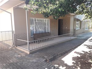 3 Bed House in Quellerie Park