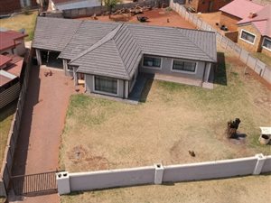3 Bed House in Wright Park