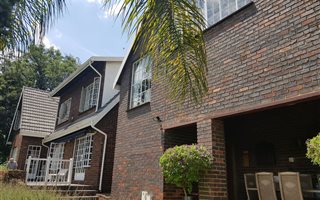 5 Bedroom House in Kloofendal