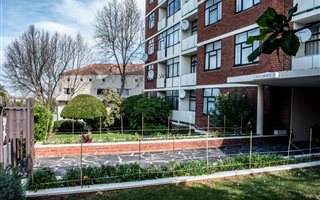 1 Bedroom Apartment in Wynberg