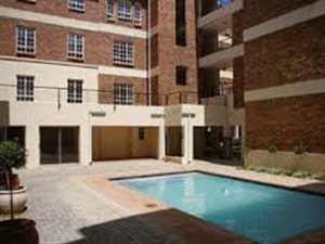 2 Bedroom Simplex in Ravenswood