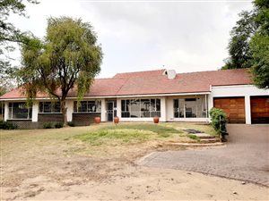 250 m² Office Space in Glenhazel