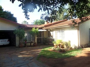 3 Bed House in Sinoville