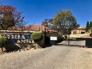 3 Bed Townhouse in Featherbrooke Estate