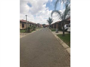 3 Bed Cluster in Alberton