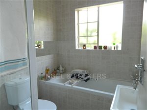 2 Bed Apartment in North Riding