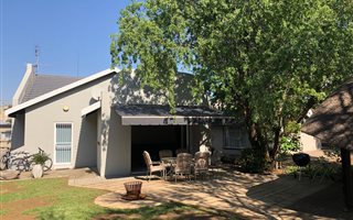 2 Bedroom House in Vaal Marina
