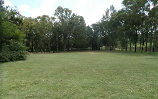 1 ha Land available in Poortview