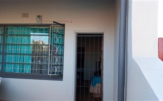 1 Bedroom Apartment in Beaconsfield