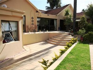 8 Bed House in Fairmount