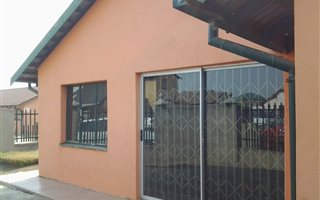 3 Bedroom House in Embalenhle