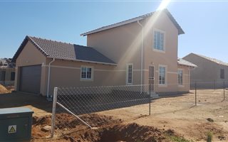 3 Bedroom House in Blue Hills