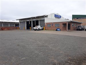 487 m² Industrial space in Alton