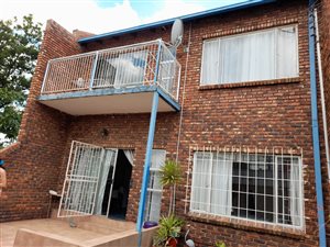 2 Bed Apartment in The Reeds